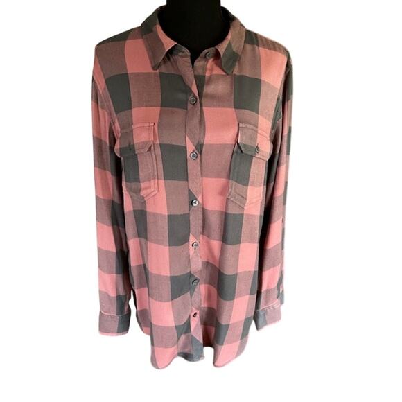 Boutique Plus 1X Pink & Gray Buffalo Plaid Button-Front Shirt - Picture 2 of 6